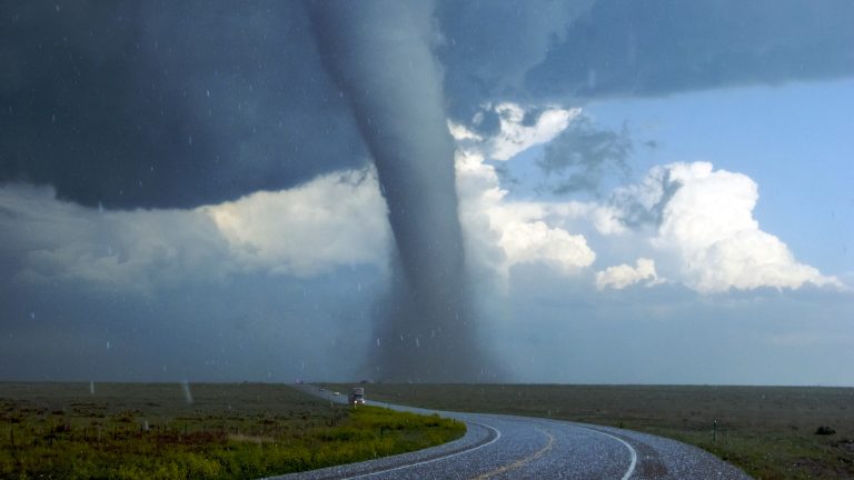 What Does A Tornado Look Like